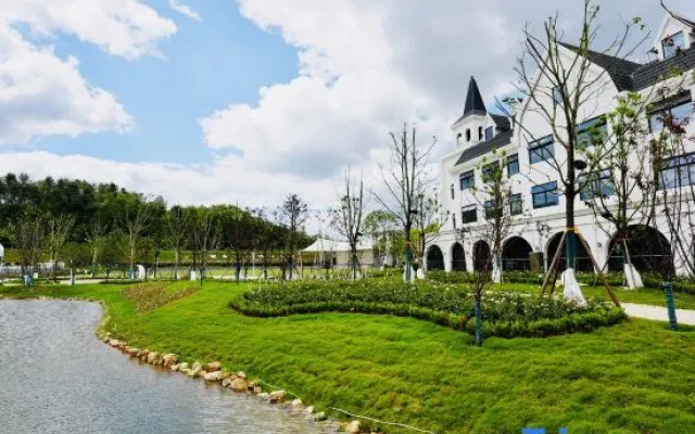 Jingshan Tianmu Hot Spring Hotel