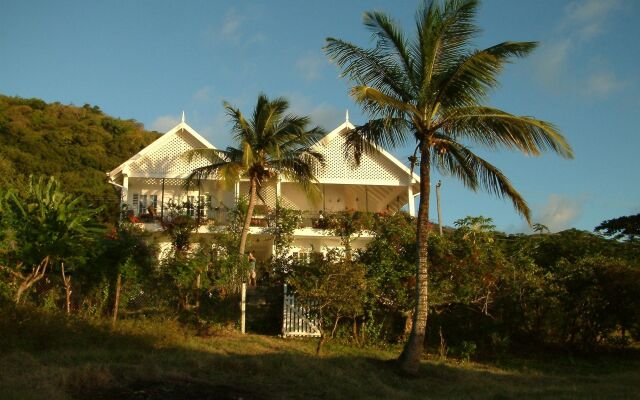 Green Roof Inn