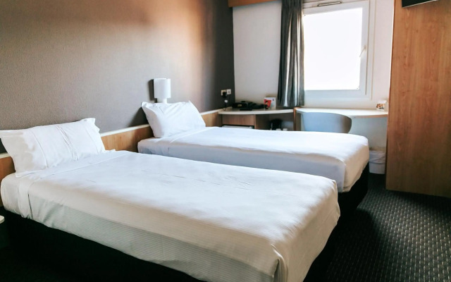 ibis Newcastle
