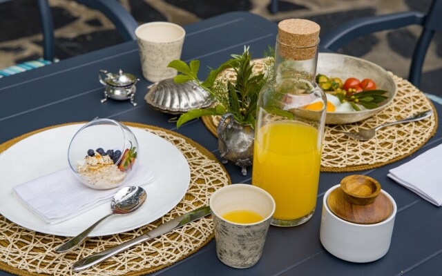 Amour Guest House