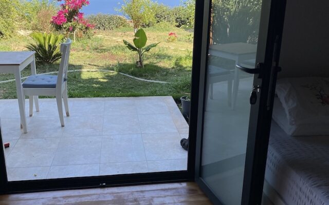 Cedar 1-bed House With Stunning Views