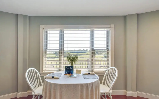 'holmes With a View' Studio: Millersburg Retreat!