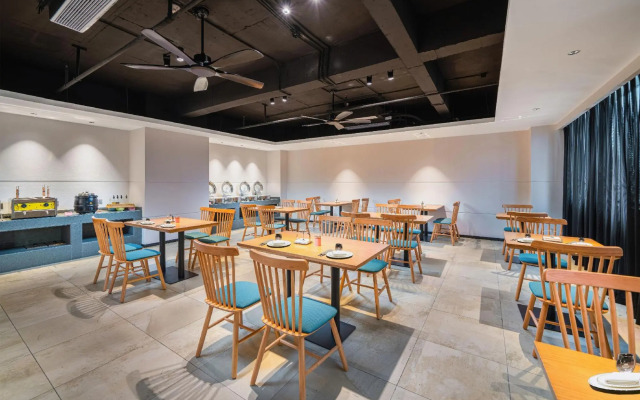 Vanfeel Hotel(Dongguan Daoku Branch)