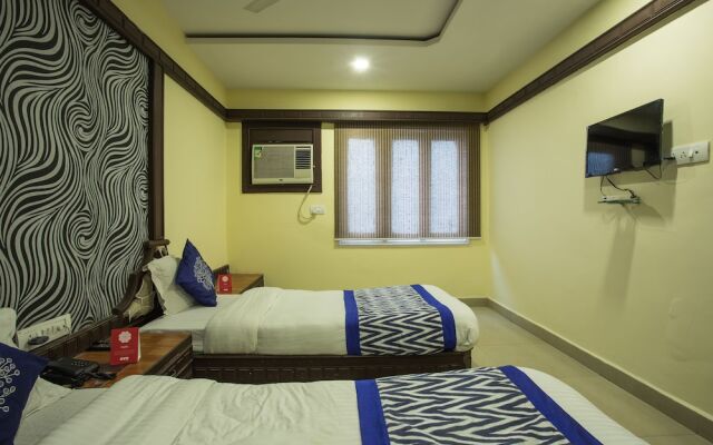 OYO 5738 Hotel Lords Inn