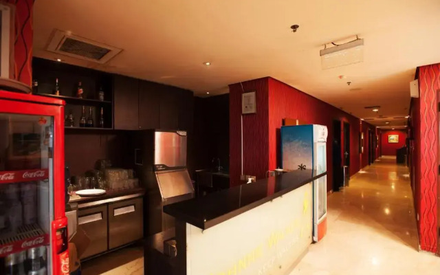 ZEN Rooms Bandengan Selatan