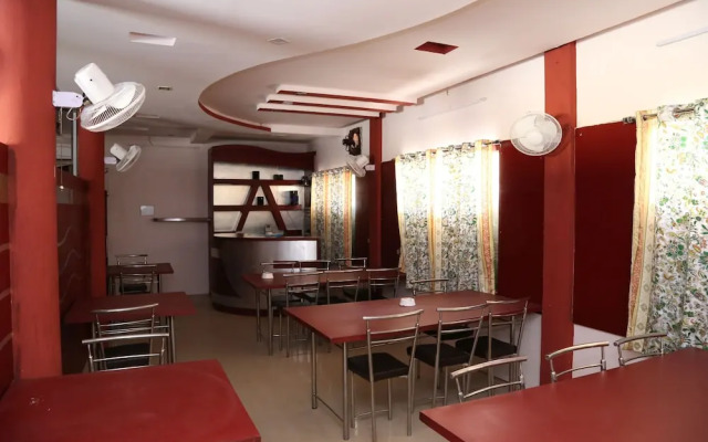 Hotel Shri Karani Vilas