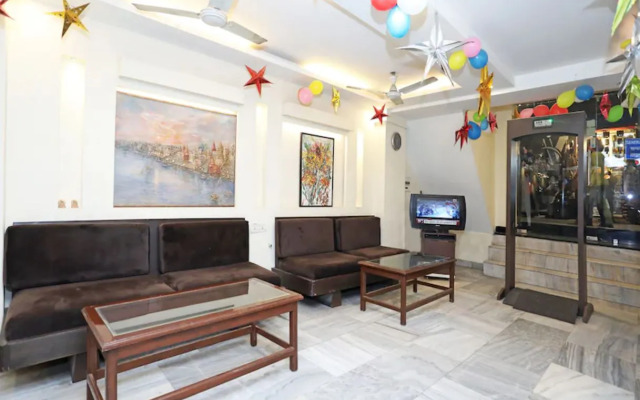 Vivek Hotel