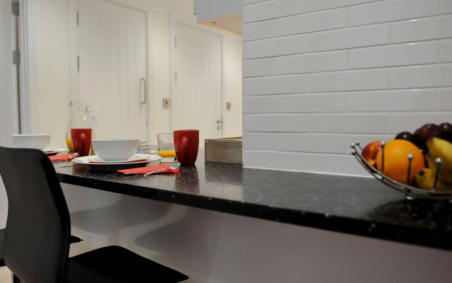Select Serviced Accommodation - Garrard House