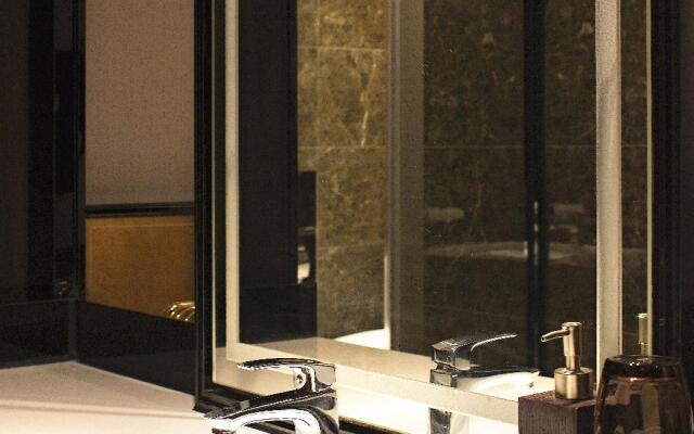 Paco Hotel (Guangzhouta Datang Metro Station)