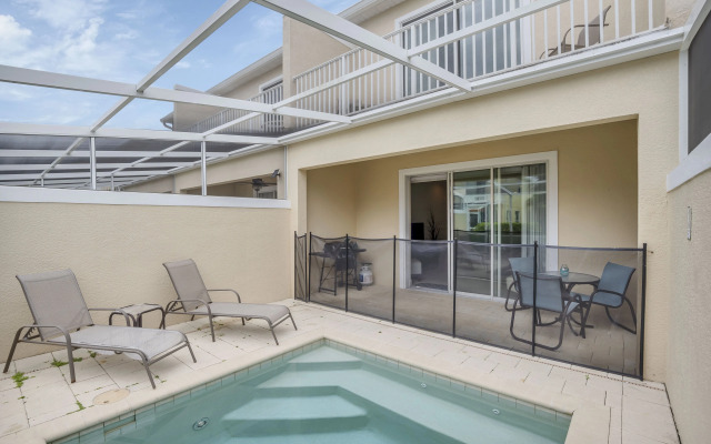 1445RETREAT , Clermont , US