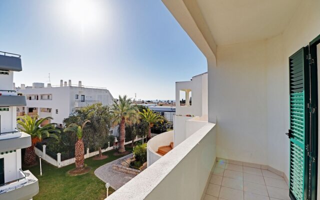 Albufeira Delight With Pool by Homing