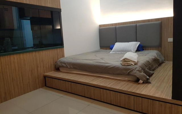 06-JY Sweet Homestay Austin Regency Taman Mount Austin