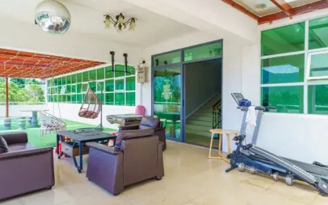 Yinhai Guesthouse
