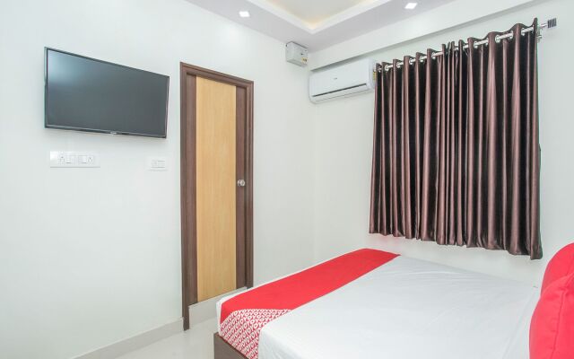 OYO 12544 Varcity Twin Towers