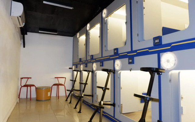 Buton Backpaker Lodge - Hostel