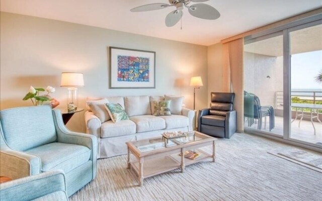 Som 112 - Somerset 2 Bedroom Condo by Redawning