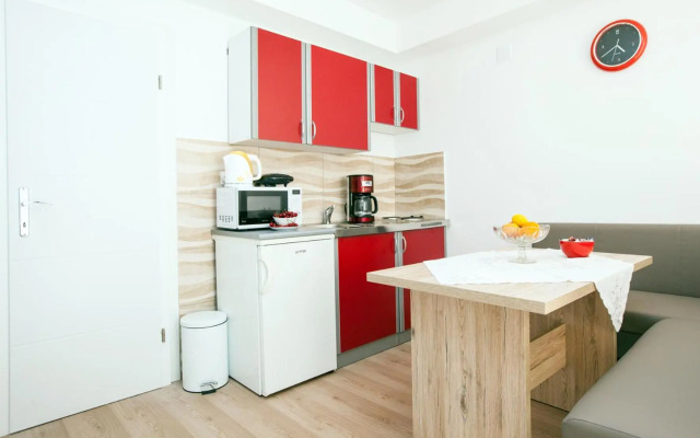 The Garden Rooms & Suites