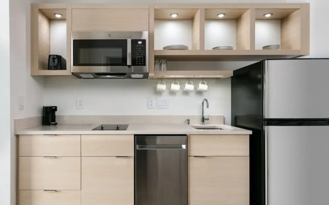 Towneplace Suites By Marriott Oconomowoc