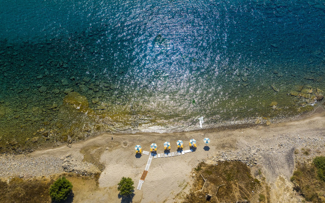 Mammis Beach Hotel