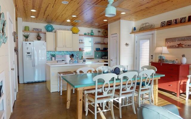 Dockside Sc2 4 Bedroom Home