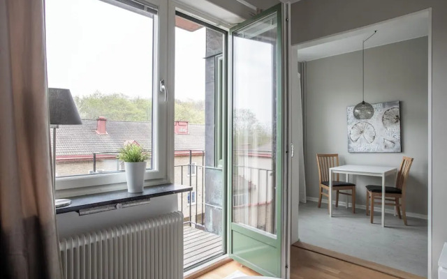 Live and Stay Lagerbring