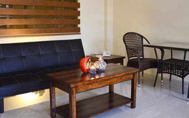 La Galleon Suites Hotel