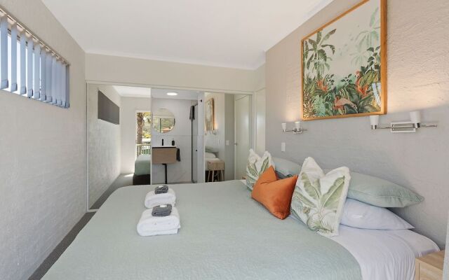 The Palms Apartments