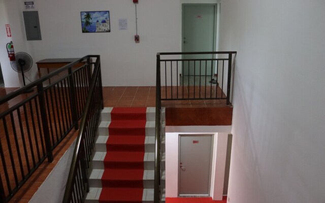 Lucky Home Hotel and Apartment