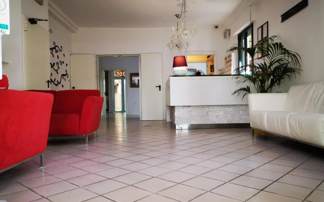 Kristalex Pet Family Hotel