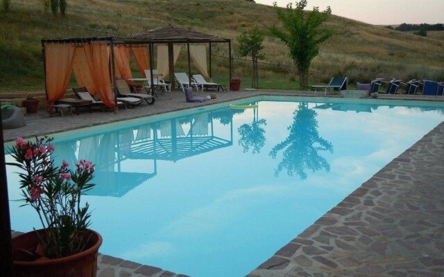 105 Podere La Sterza B&B