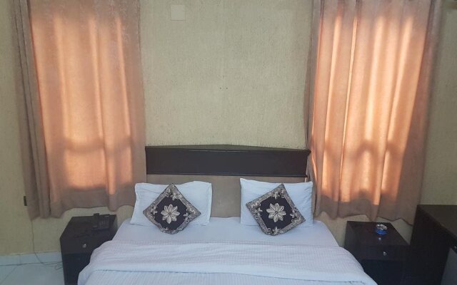 Pitrashish Aashray Hotel
