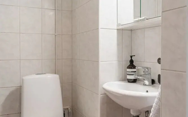 Lovely 1Br Apt. in Calm Neighbourhood