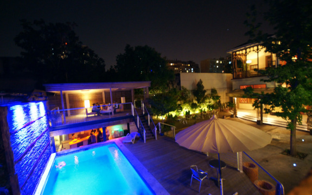 Happy House Hostel