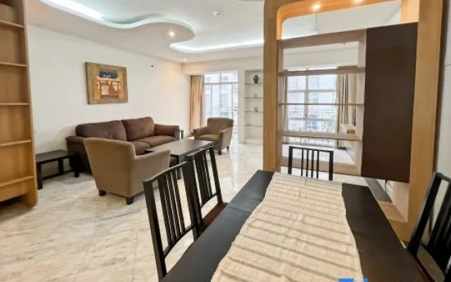 Large & Luxury Menteng Apt 3BR w/ Pool, Gym Wi-Fi