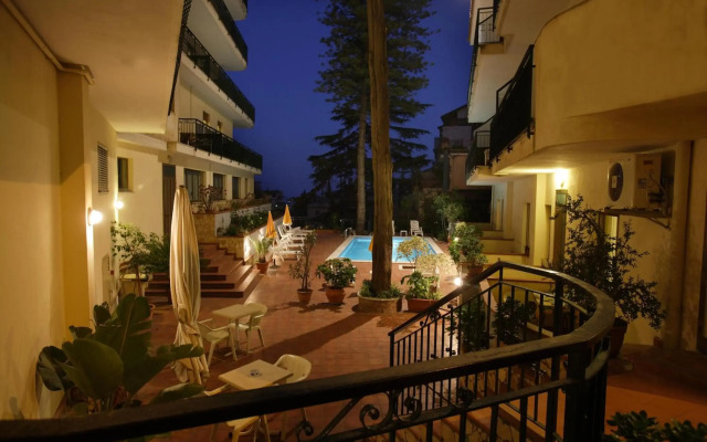 Hotel Soleado