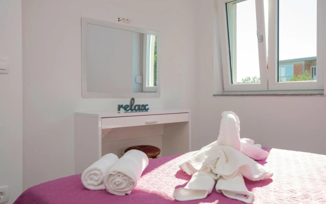 Awesome Apartment in Podaca With Wifi and 2 Bedrooms