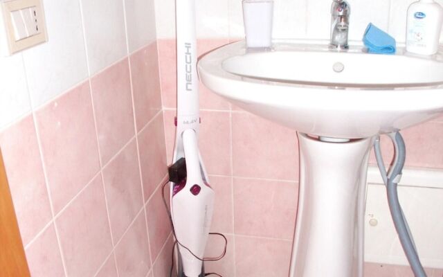 Studio In Pula With Wonderful Mountain View And Enclosed Garden