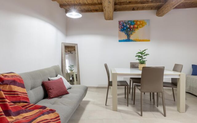 Leyla s Flat in Pratolino