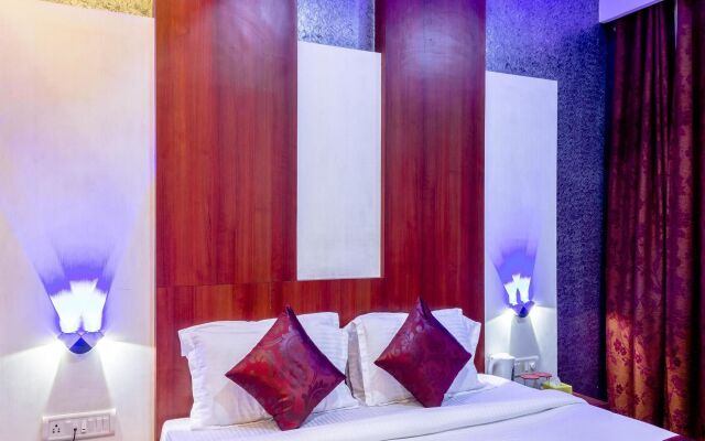 OYO 1239 Hotel Khandesh Residency