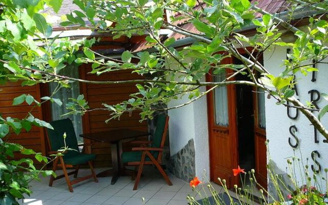 Zöld sziget Apartmanház
