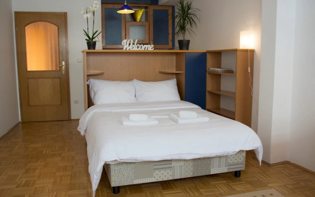 Swallow's Nest in the Old Town Center