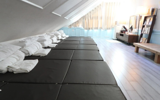 Andong Poong-gyung HOSTEL n LIBRARY