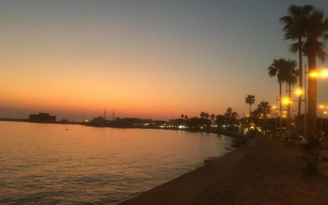 Dionysos Central Hotel