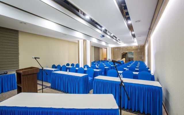 The Grand Hill Hotel