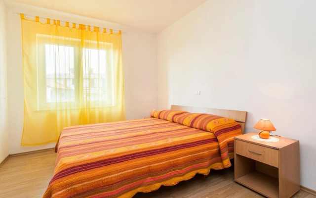 Amazing Apartment in Lovrecica With Wifi and 1 Bedrooms