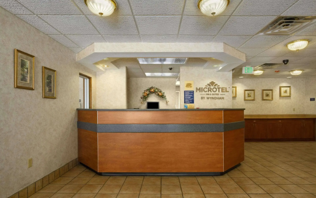 Microtel Inn & Suites by Wyndham Charlotte/Northlake