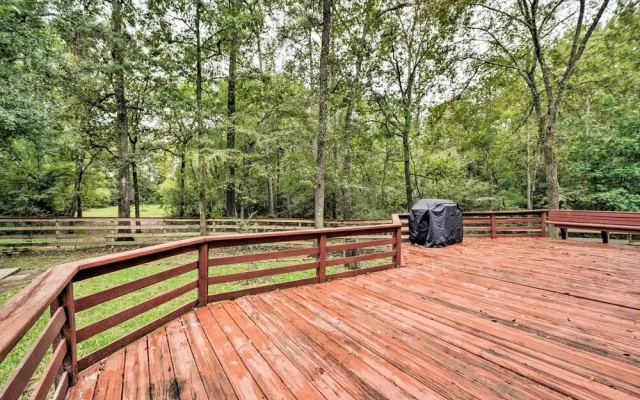 Modern Montgomery Home w/ Backyard, Deck, & Grill