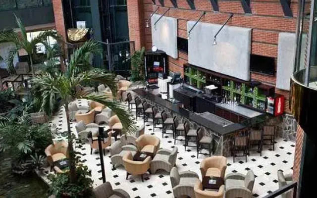 Embassy Suites Valencia Downtown