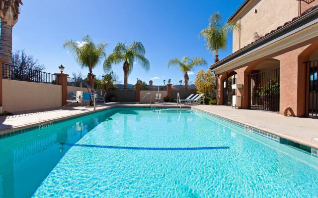 Holiday Inn Express Temecula by IHG