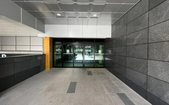 Bridge Residence Hotel